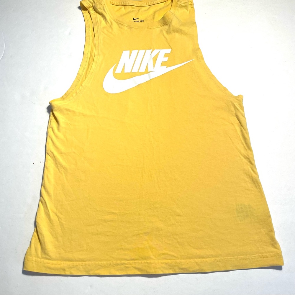 Nike Yellow Tee with White Logo
Womans XS